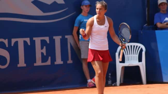 Sara Errani si salva ad un punto dalla sconfitta