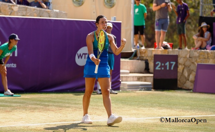WTA Mallorca: Sevastova in semifinale, Vinci lotta ma la Garcia passa
