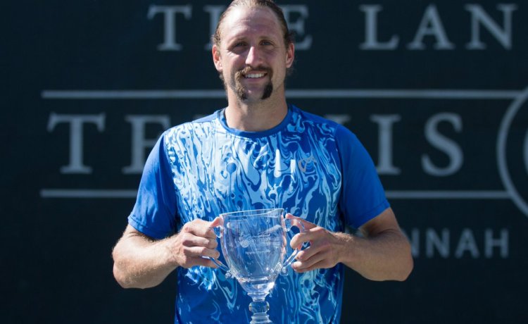 Tennys Sandgren, lavoro e silenzio