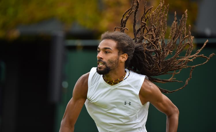 Sophia Antipolis, ancora una magia del solito Dustin Brown (VIDEO)