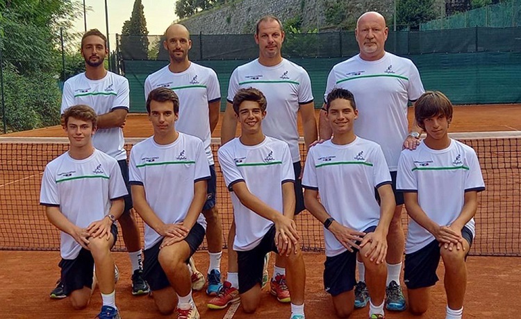 La formazione del Tennis Forza e Costanza, in gara nel campionato di Serie C