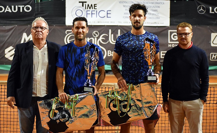 La premiazione dell'Open Erca del Tennis Club Bagnatica (foto GAME)