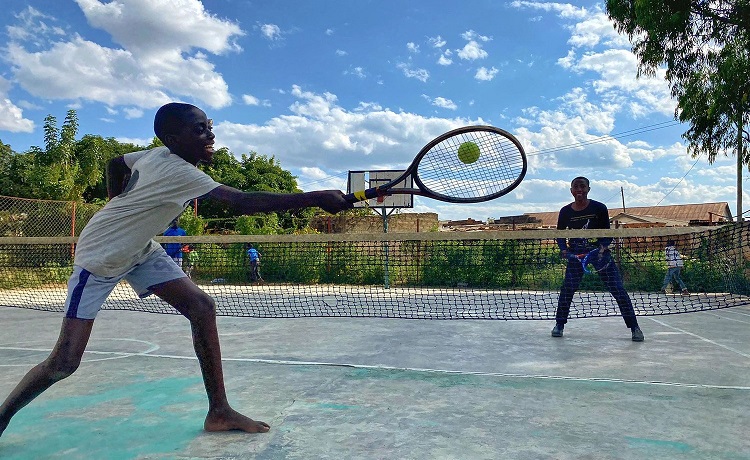 I circoli tennis lombardi fanno squadra, per regalare un campo da tennis allo Zambia