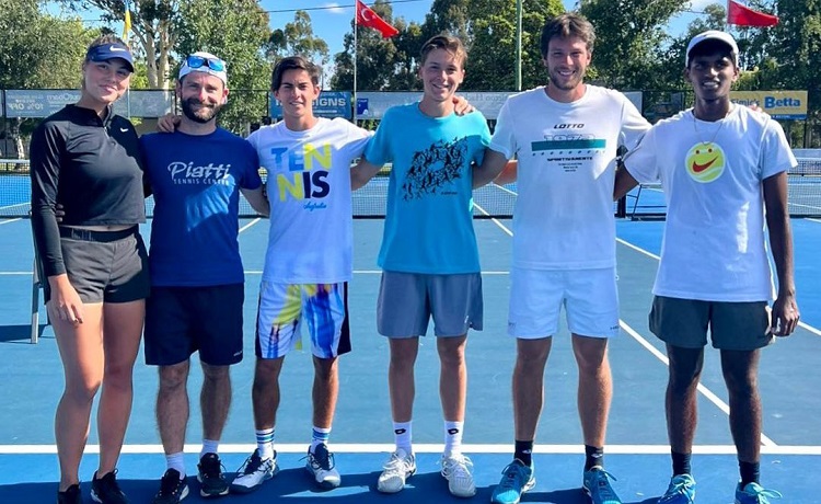 Piatti Tennis Center da record: quattro under 18 all’Australian Open, con Gianluigi Quinzi come coach