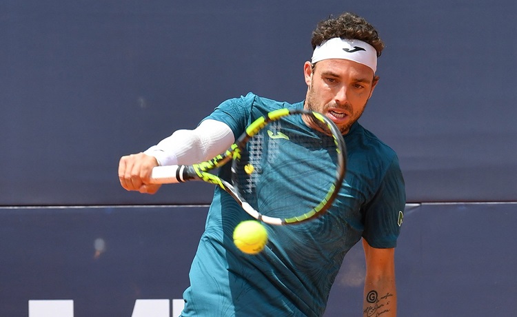 La rinascita di Cecchinato passa dal Sardegna Open: buona la prima sul Centrale. Da martedì il main draw, con 4 incontri