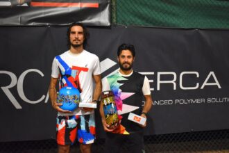 Il vincitore del Trofeo Erca Alessandro Ingarao (destra) con il finalista Massimiliano De Pasquale - Foto GAME