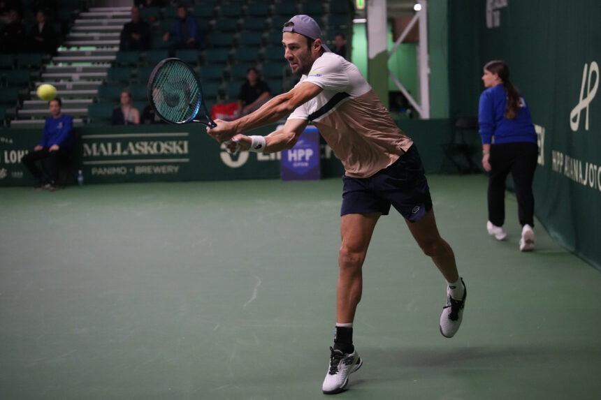 Stefano Travaglia 2 - Annika Wolin _ HVS-Tennis ry