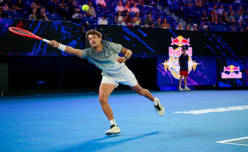 Flavio Cobolli durante il Redbull Bassline 2026