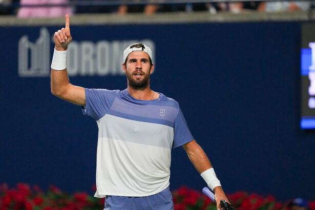 Karen Khachanov - Foto Leonardo Ramirez/Eyepix Group/Shutterstock