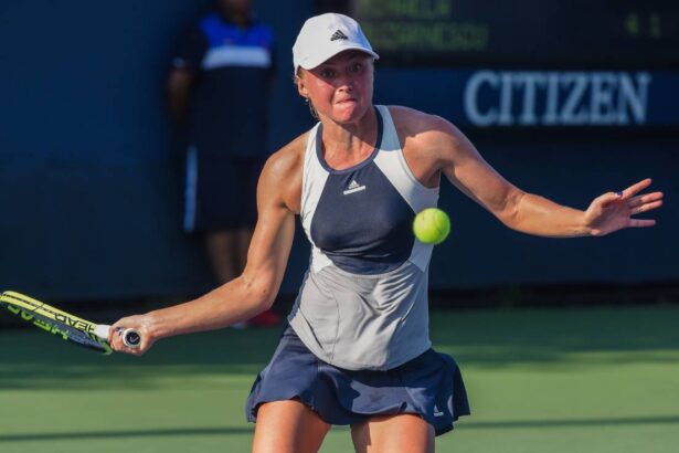 Aljaksandra Sasnovich nelle qualificazioni dello US Open 2015