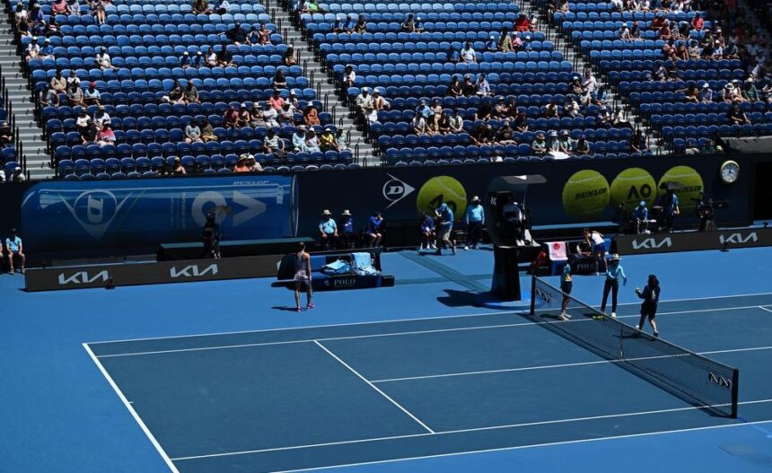 Photo © Ray Giubilo