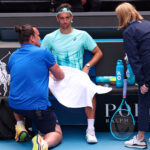 Lorenzo Musetti medicato all'Australian Open 2026
