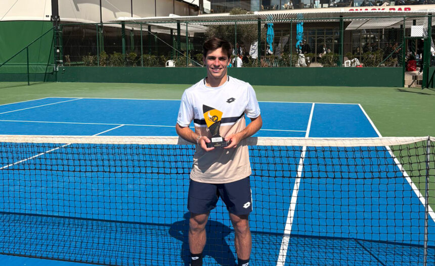 Lorenzo Angelini con il titolo del ITF M15 di Heraklion