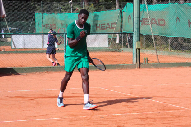 Moise Kouame esulta dopo un punto all'ITF M25 di Pula