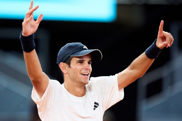Rafa Jodar esulta nel serale del Masters 1000 di Madrid 2026