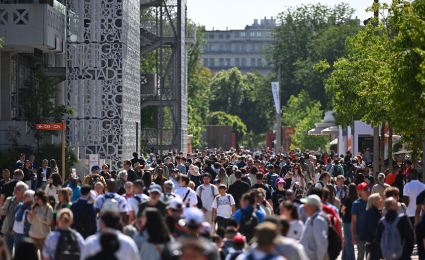 Uno dei viali del Roland Garros