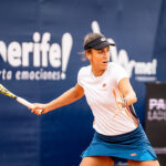 Marta Lombardini in azione con il dritto