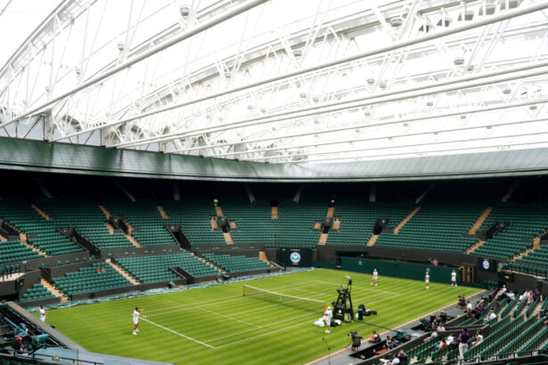 Jannik Sinner e Novak Djokovic si allenano a Wimbledon