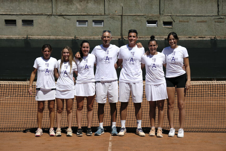La formazione femminile del Tc Milano A. Bonacossa ha conquistato la promozione in Serie A2 - Foto Fabio Taffurelli