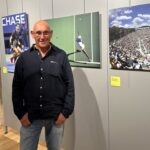 Ray Giubilo alla sua mostra 'Flying Racquets' a Trieste